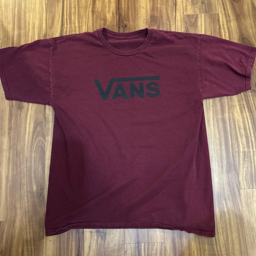 Vans Graphic T-Shirt Mens Medium Burgundy Maroon Black Logo Skate Short Sleeve